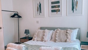 1 chambre, fer et planche à repasser, Wi-Fi, draps fournis