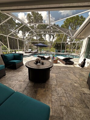Terrace/patio - Relax with the whole family at this peaceful and confortable place to stay.  (Loxahatchee)