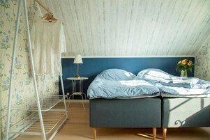 Standard Triple Room, Shared Bathroom | Pillowtop beds, individually decorated, individually furnished