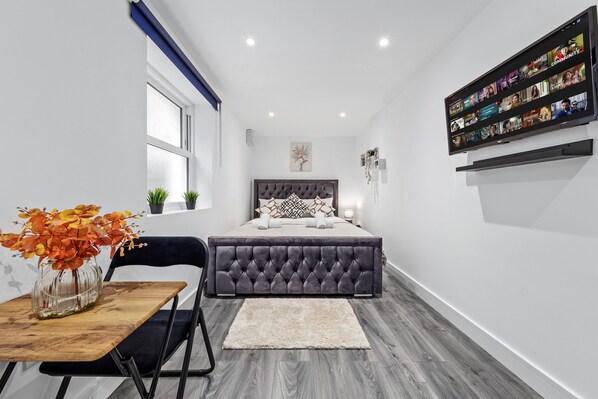 Studio | Interior - Luxury Ensuite Room in Finsbury Pak London N19 (London)