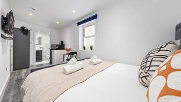 Studio | Free WiFi, bed sheets