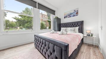 Free WiFi, bed sheets