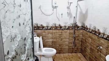 Villa | Bathroom | Shower, towels