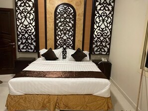 Peti besi dalam bilik, Wi-fi percuma, cadar katil, akses kerusi roda