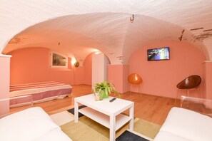 3 Schlafzimmer, Bügeleisen/Bügelbrett, Reisekinderbett, WLAN