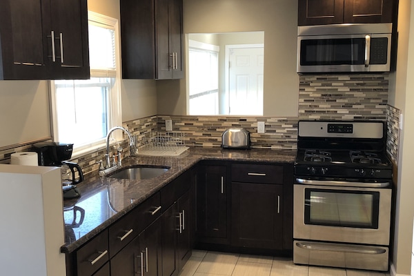Family House, 2 Bedrooms, Kitchen, Ground Floor | Private kitchen | Toaster