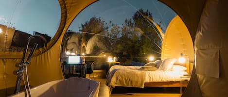 Suite Pinar | 1 slaapkamer, luxe beddengoed, donzen dekbedden, een gratis minibar