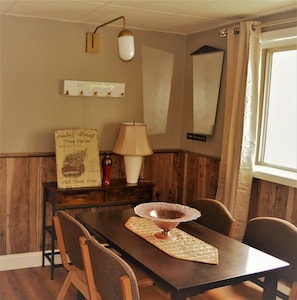 Apartment, 2 Bedrooms, Accessible | Dining - The Red 6 at Grand Forks (Grand Forks)