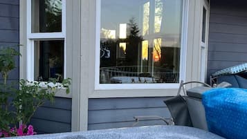 Tina de hidromasaje al aire libre