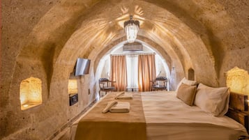 Quarto luxo, 1 cama King, no pátio | Roupas de cama de algodão egípcio, roupas de cama premium