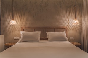3 bedrooms, Egyptian cotton sheets, premium bedding, down duvets