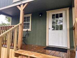 Exterior - Cozy little cabin for two or you can bring the whole crew (Williamsville)