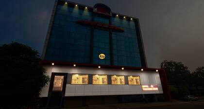 Itsy Hotels Yogeshwara Grand