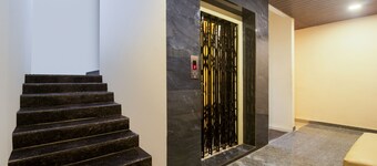 Itsy Hotels Yogeshwara Grand