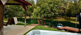 Mantra Bungalow at Asana Lake Retreat