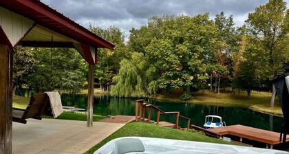 Mantra Bungalow at Asana Lake Retreat