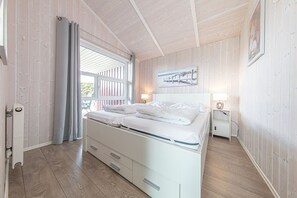 6 Schlafzimmer, Bügeleisen/Bügelbrett, Reisekinderbett, kostenloses WLAN
