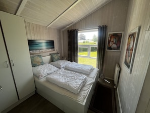 6 Schlafzimmer, Bügeleisen/Bügelbrett, Reisekinderbett, kostenloses WLAN