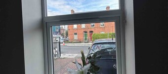 Private Cosy Studio w/ Amazing Location - Walking Distance From City Center!