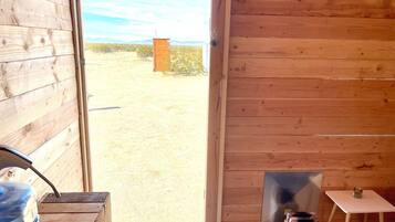 Standard Studio, 1 Bedroom, Non Smoking, Mountain View | Egyptian cotton sheets, premium bedding, down comforters