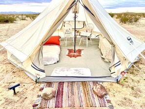 特色帳棚 | 埃及棉床單、高級寢具、羽絨被、獨特裝潢