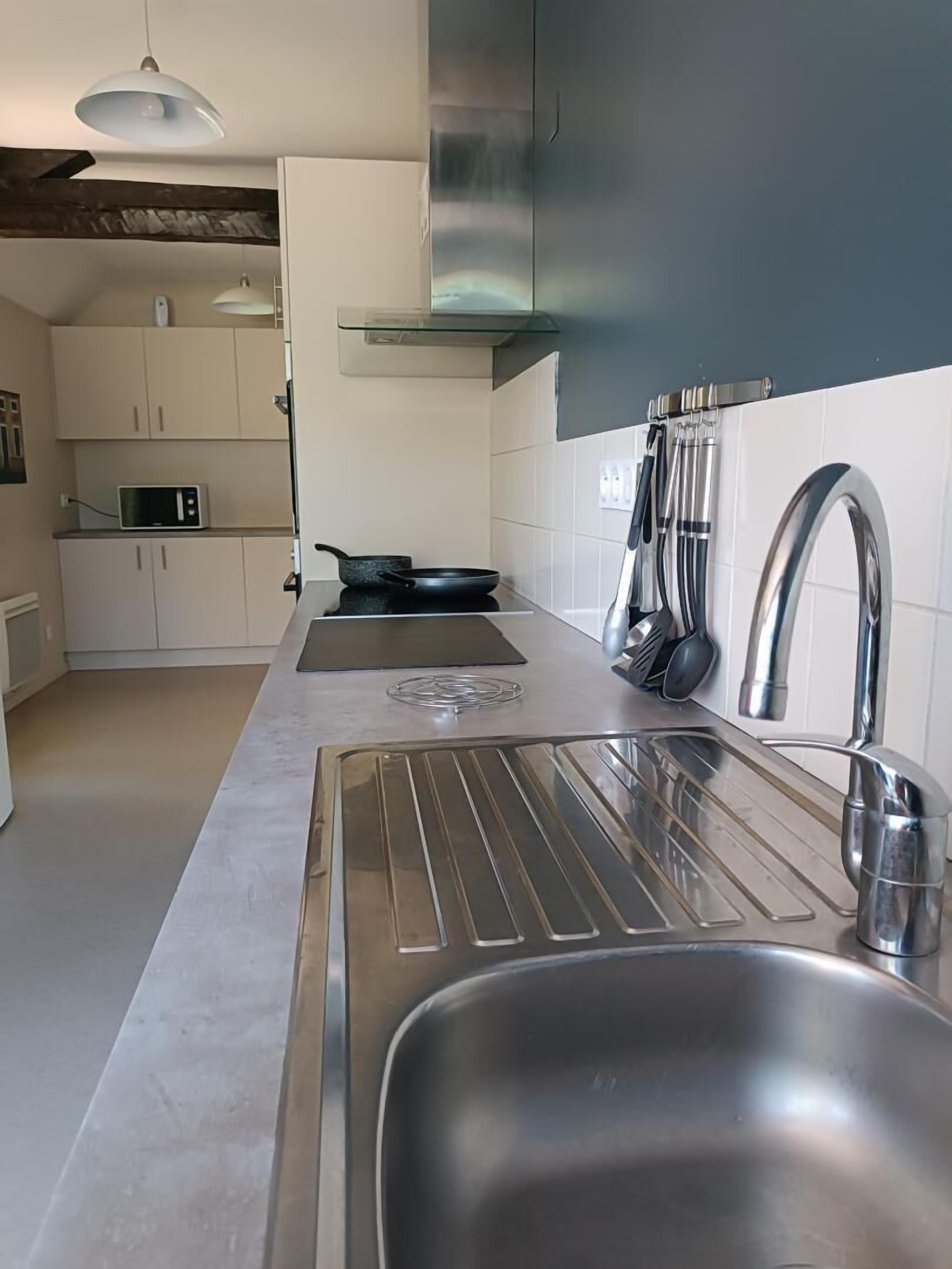 Micro-ondes, four, lave-vaisselle