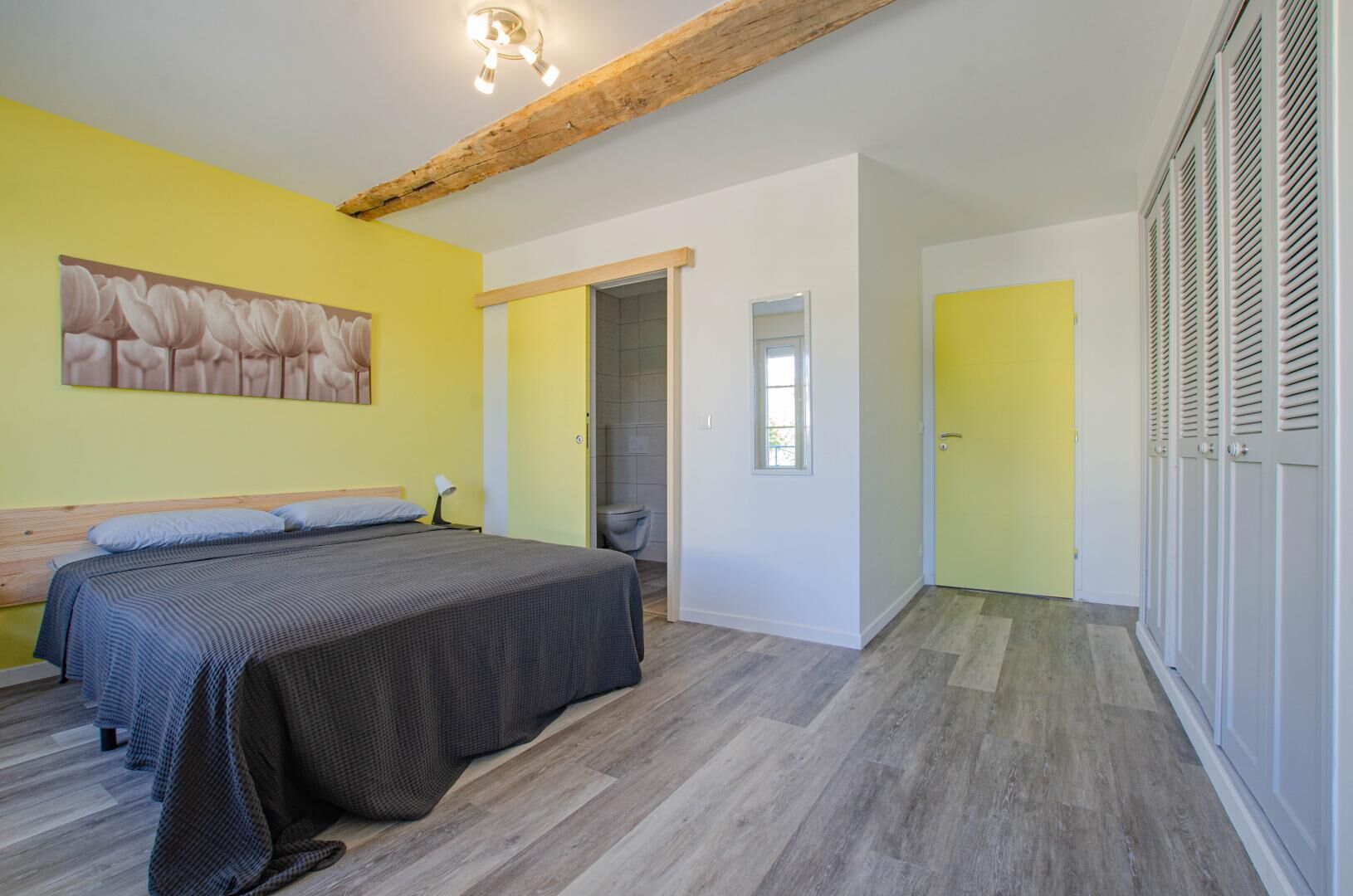 5 habitaciones y wifi gratis 