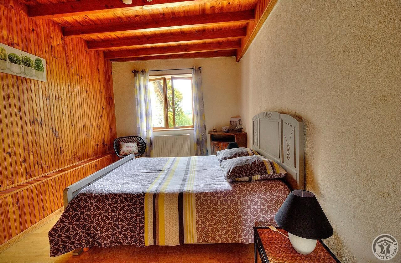 1 chambre, lit parapluie, accès Internet