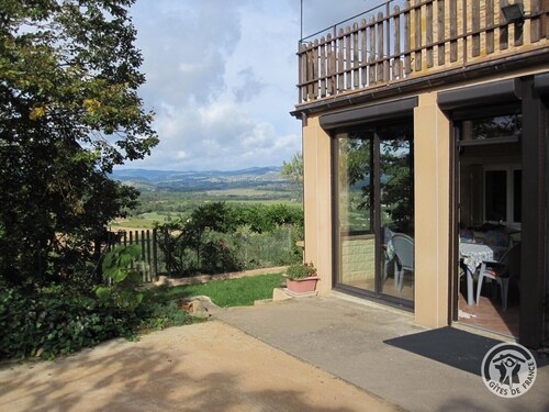 Gîte des Lauriers - SAINT-GERMAIN-NUELLES