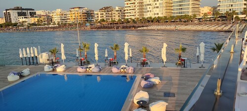 Sabi Apartment Golem Qerret