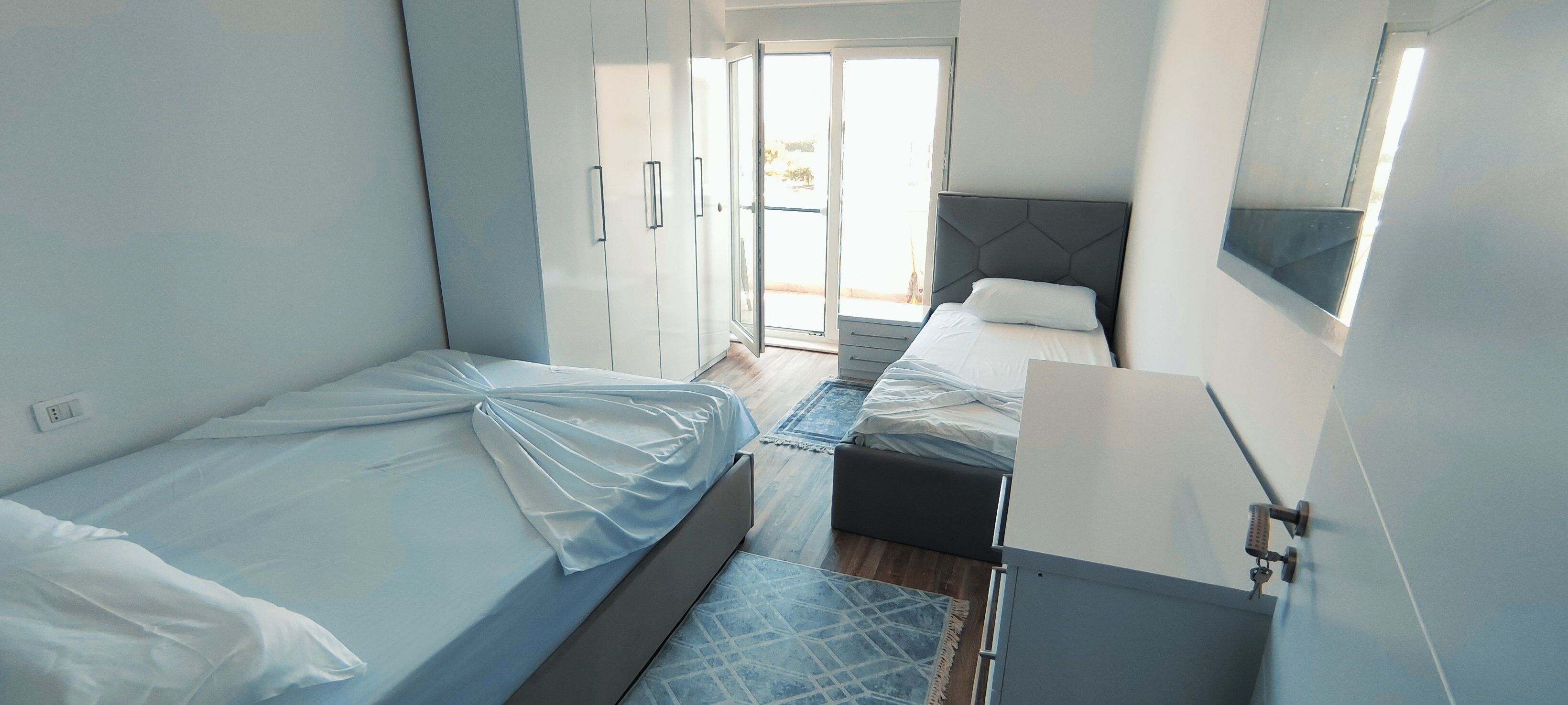 1 dormitorio, tabla de planchar con plancha, wifi gratis y ropa de cama