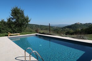 Pool - Beautiful hidden gem with stunning views and shared pool in the heart of Umbrië (Umbria)