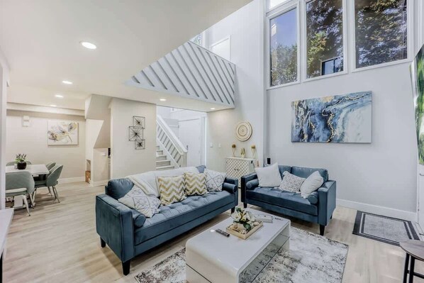 Smart TV, fireplace, offices