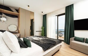 4 bedrooms, in-room safe, travel crib, free WiFi - Nice home in Vodice with sauna (Vodice)