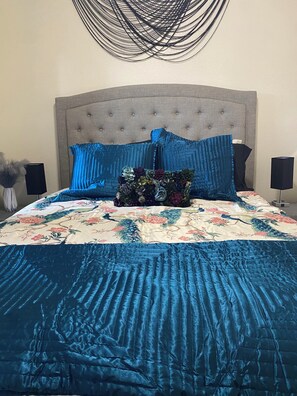 1 habitación, tabla de planchar con plancha, wifi y ropa de cama 