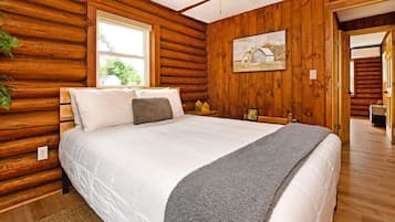 WiFi (free), bed sheets