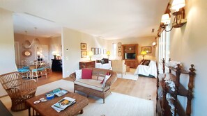 TV - Forte dei Marmi Villa Didi a stone's throw from the center 3 bedrooms and privat (FORTE DEI MARMI)