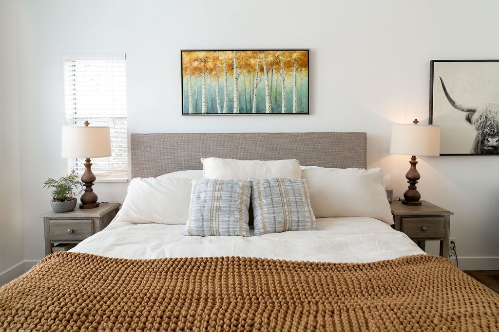 Newly renovated home is perfect for family adventures. Monthly Lease Available.