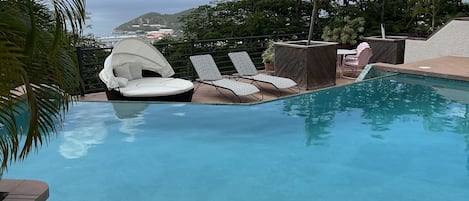 Piscine extérieure
