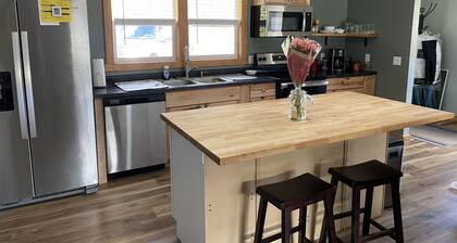 Cozy Golf & Ski Retreat by Pine Mountain-Near many other activities/attractions!