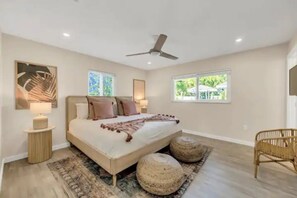 5 habitaciones, tabla de planchar con plancha, cuna de viaje y wifi