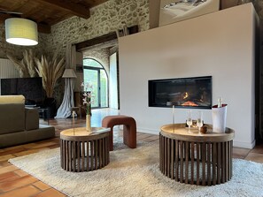 TV connectée, cheminée, imprimantes