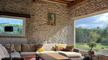 智能電視、壁爐、打印機