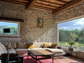 TV connectée, cheminée, imprimantes