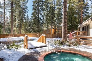 Baignoire à remous extérieure