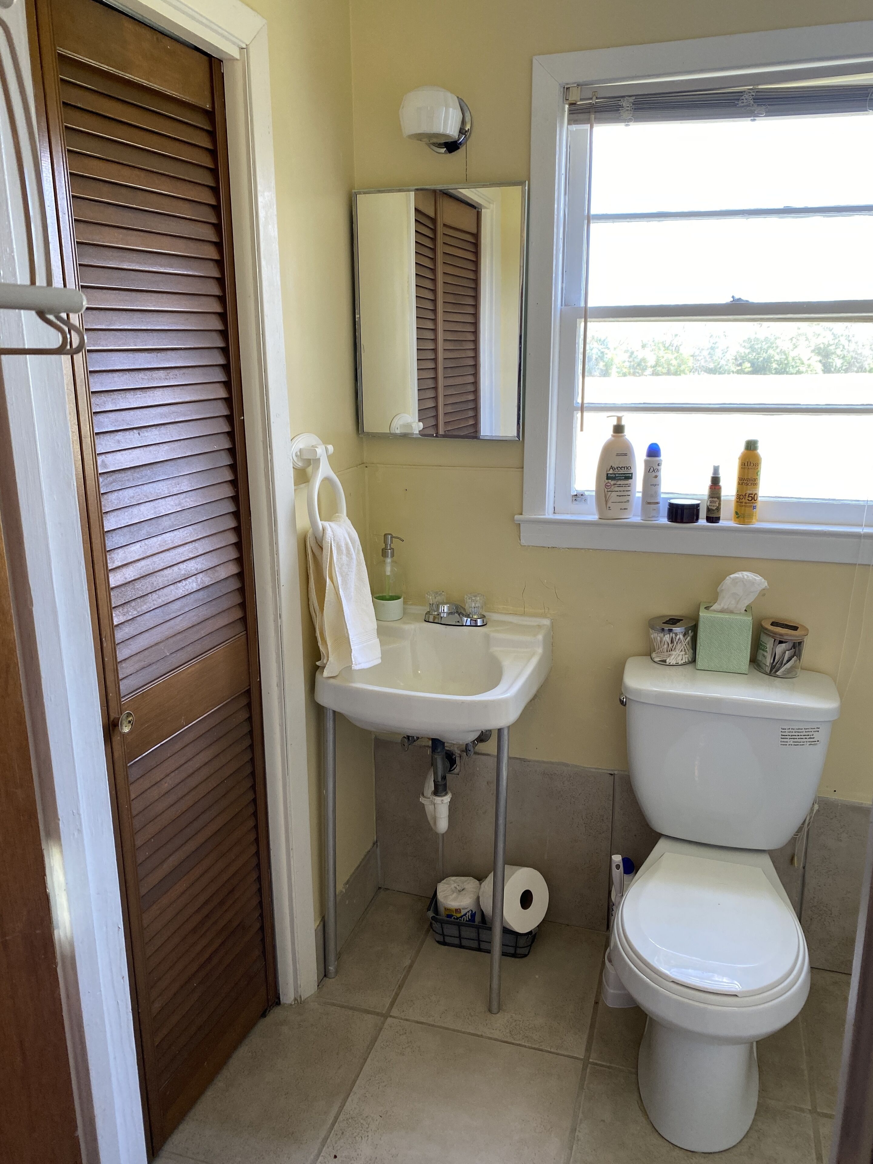 Handdukar, tvål, schampo och toalettpapper