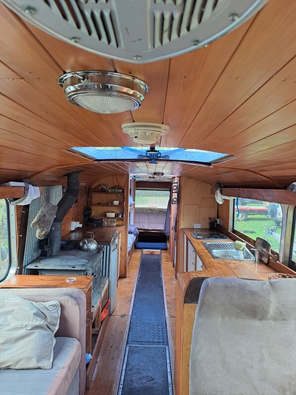 Interior - Get away from it all, relax in a 1971 Bedford bus over looking lake Karapiro (Karapiro)