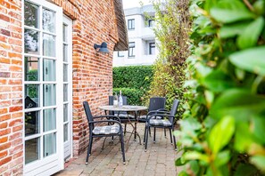 Outdoor dining - Altstadttor 19 - NEU AB 2024 in der Vermittlung !!! - Ferienwohnung für max 2. Personen nur 300m von (Sylt)