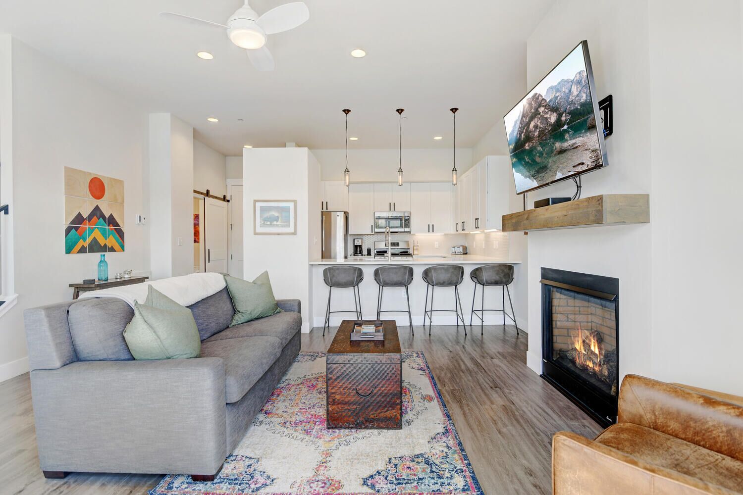 New Luxury Loft 4 / Hot Tub & Great Views / Best Price - $500 of FREE Activities Daily