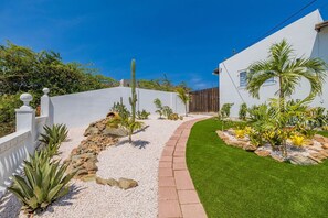 Property grounds - 2BR Countryside Home w/ Sea Views & Private Pool (Noord)